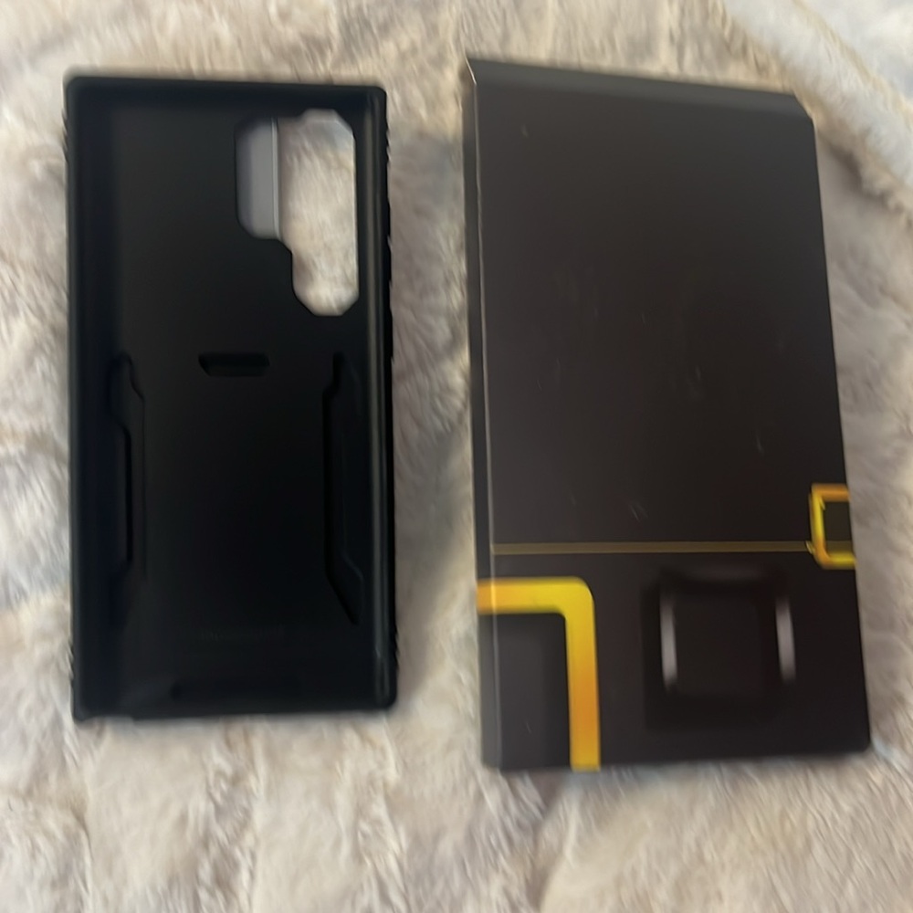 Phone case - Picture 5 of 6